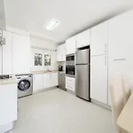 Contemporary Flat A Few Steps From The #1944 *