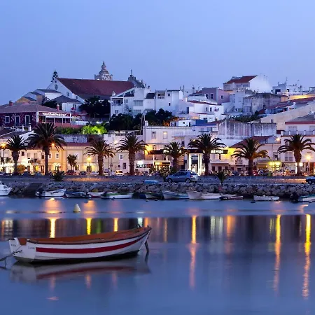 Apartamento Contemporary Flat A Few Steps From The #1944